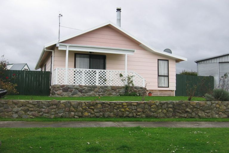 Photo of property in 26 Tiller Close, Kelvin Grove, Palmerston North, 4414