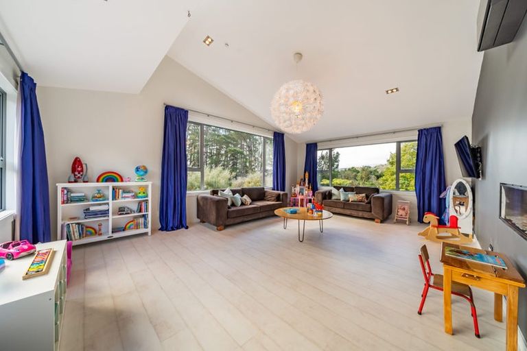 Photo of property in 9 Sylvan Way, Silverstream, Upper Hutt, 5019