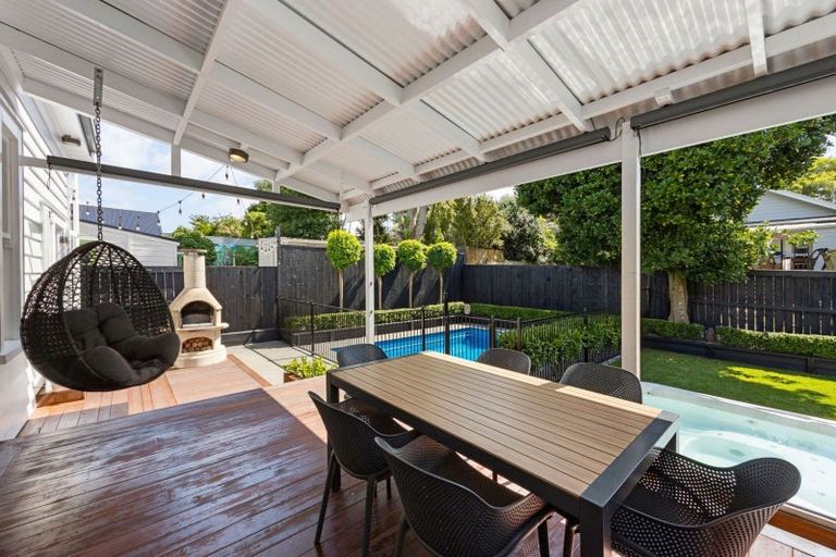 Photo of property in 230 River Road, Claudelands, Hamilton, 3214