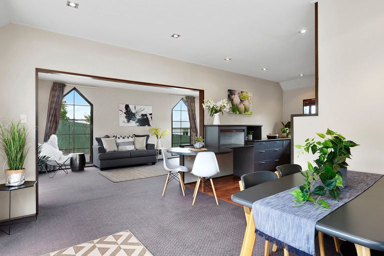 Photo of property in 220 South Road, Caversham, Dunedin, 9012