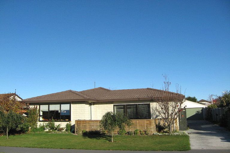 Photo of property in 67 Sarabande Avenue, Redwood, Christchurch, 8051