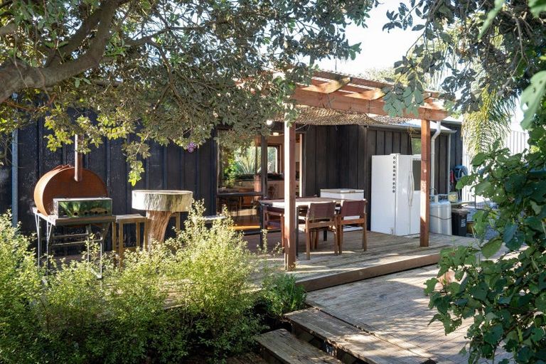 Photo of property in 28 Cedar Road, Te Awanga, 4102