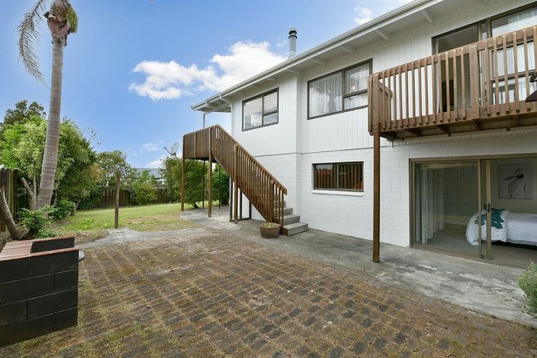 Photo of property in 14 Carmen Terrace, Snells Beach, 0920
