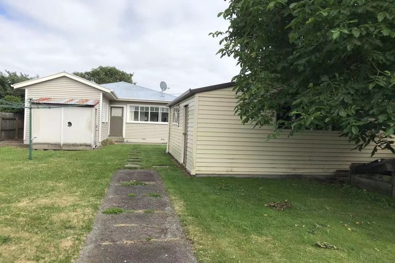 Photo of property in 6 Nortons Road, Avonhead, Christchurch, 8042