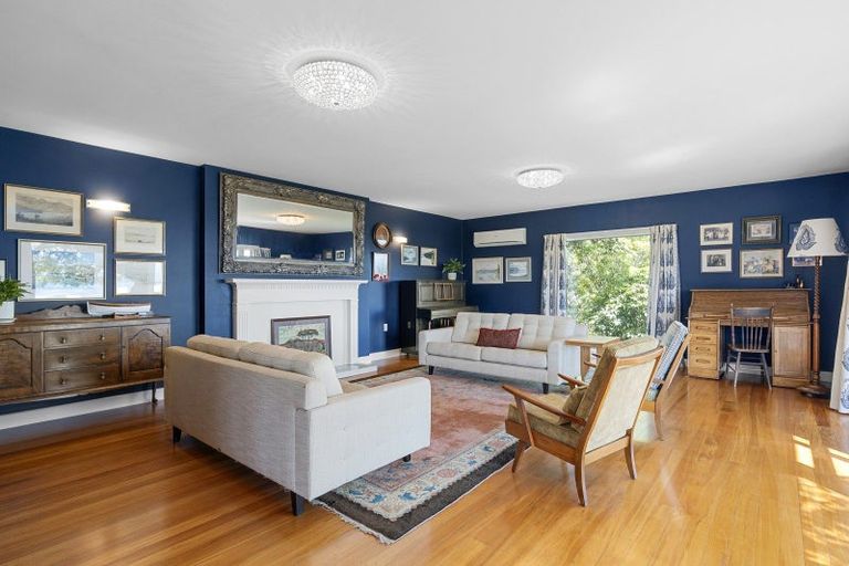 Photo of property in 211 Major Hornbrook Road, Mount Pleasant, Christchurch, 8081