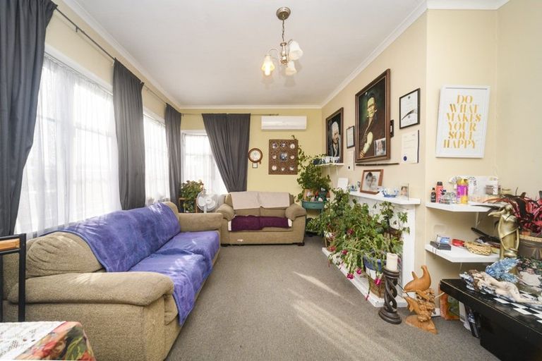 Photo of property in 118 Rangiora Avenue, Roslyn, Palmerston North, 4414