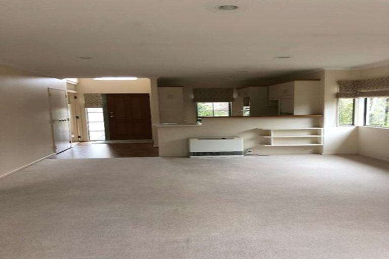 Photo of property in 42 Lakeridge Close, Rangatira Park, Taupo, 3330