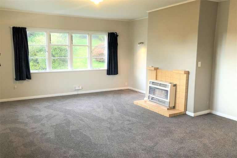 Photo of property in 28 Bould Street, Johnsonville, Wellington, 6037