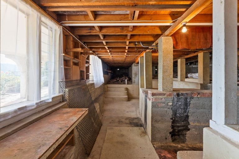 Photo of property in 12 Shandon Road, Vauxhall, Dunedin, 9013