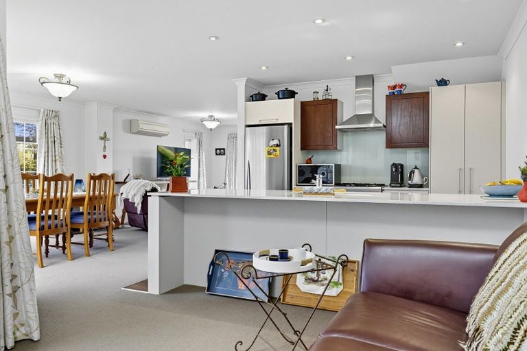 Photo of property in 49 Chateau Crescent, Rangatira Park, Taupo, 3330