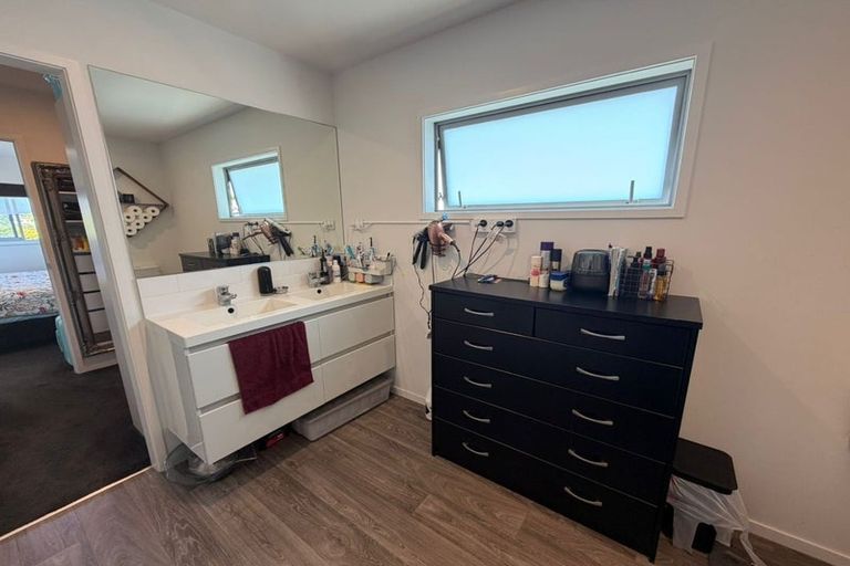 Photo of property in 40 Leo Street, Glen Eden, Auckland, 0602