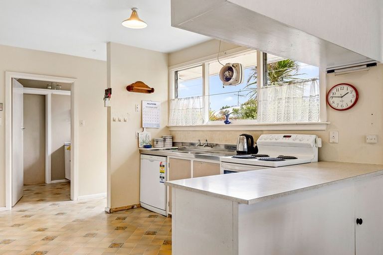 Photo of property in 54 Woodbury Street, Russley, Christchurch, 8042