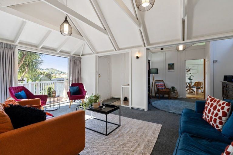 Photo of property in 5 Cassis Place, Crofton Downs, Wellington, 6035