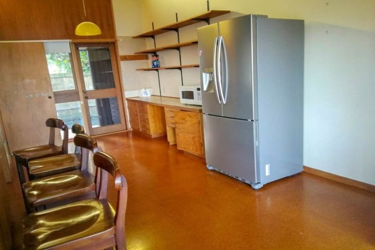 Photo of property in 13 Churchill Road, Murrays Bay, Auckland, 0630