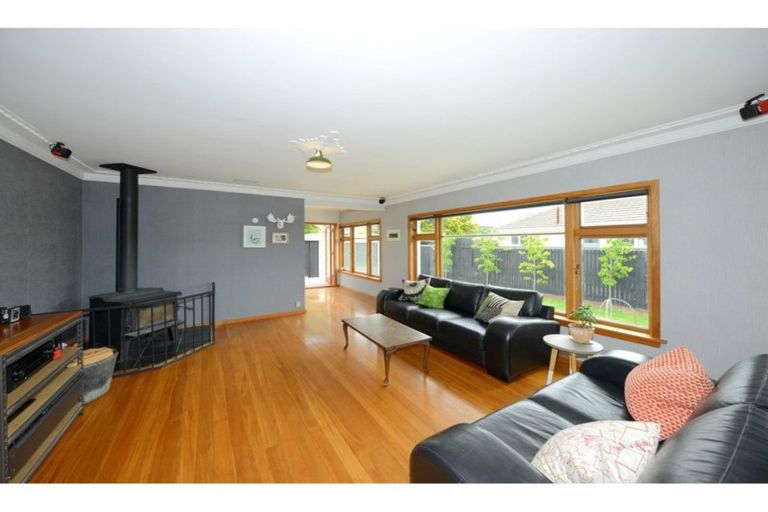 Photo of property in 13 Wallace Street, Bryndwr, Christchurch, 8053