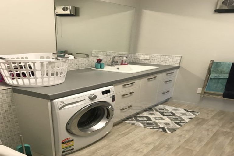 Photo of property in 21b Cooneys Drive, Matua, Tauranga, 3110