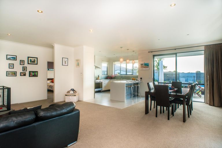 Photo of property in 42 Sterling Park, Lytton West, Gisborne, 4010