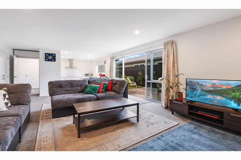 Photo of property in 2/36 Shirley Road, Richmond, Christchurch, 8013