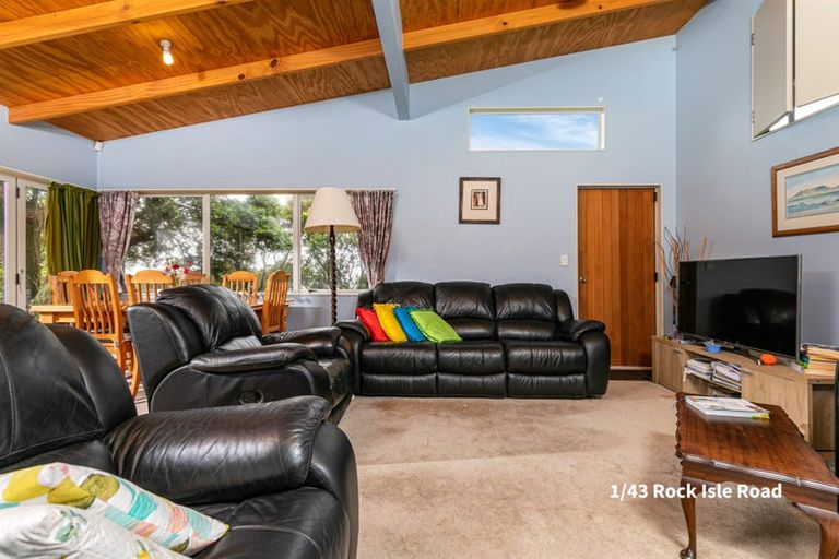 Photo of property in 43 Rock Isle Road, Torbay, Auckland, 0630
