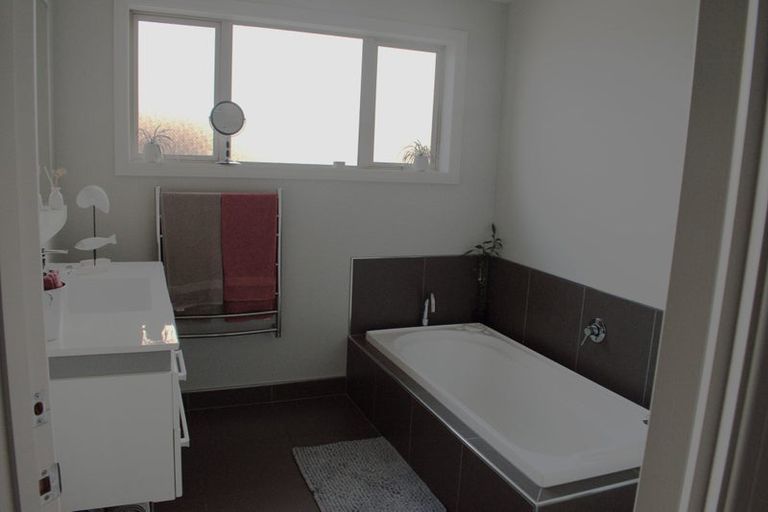 Photo of property in 56 Temple Crescent, Gleniti, Timaru, 7910