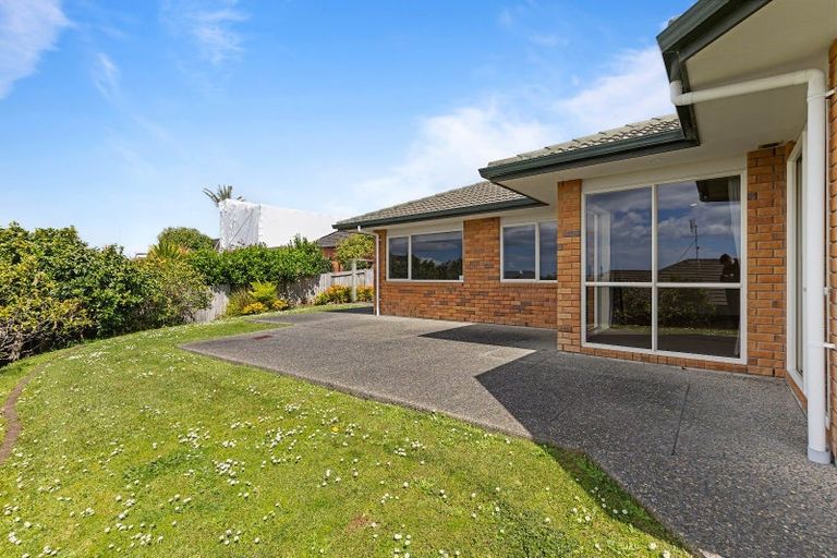 Photo of property in 6 The Ritz, Orewa, 0931