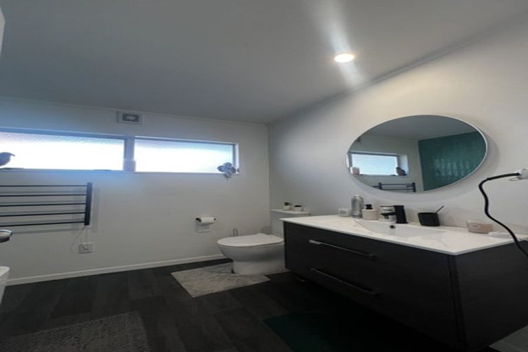 Photo of property in 1/10 Ambler Avenue, Glen Eden, Auckland, 0602