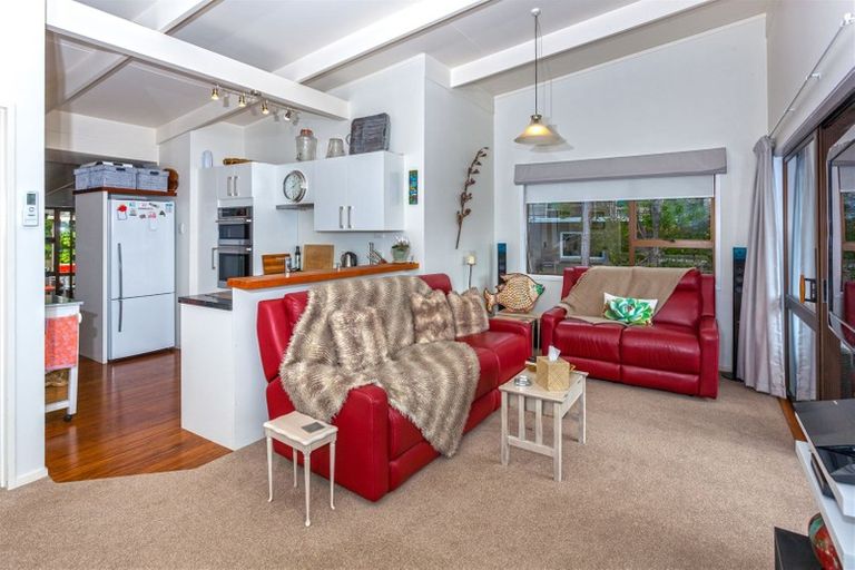 Photo of property in 37b Mount Avenue, Pauanui, Hikuai, 3579