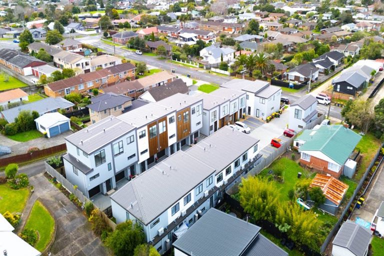 Photo of property in 12/17 Parker Avenue, New Lynn, Auckland, 0600