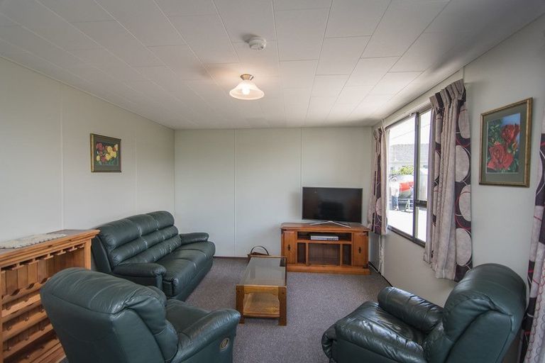 Photo of property in 3/28 Avenue Road, West End, Timaru, 7910
