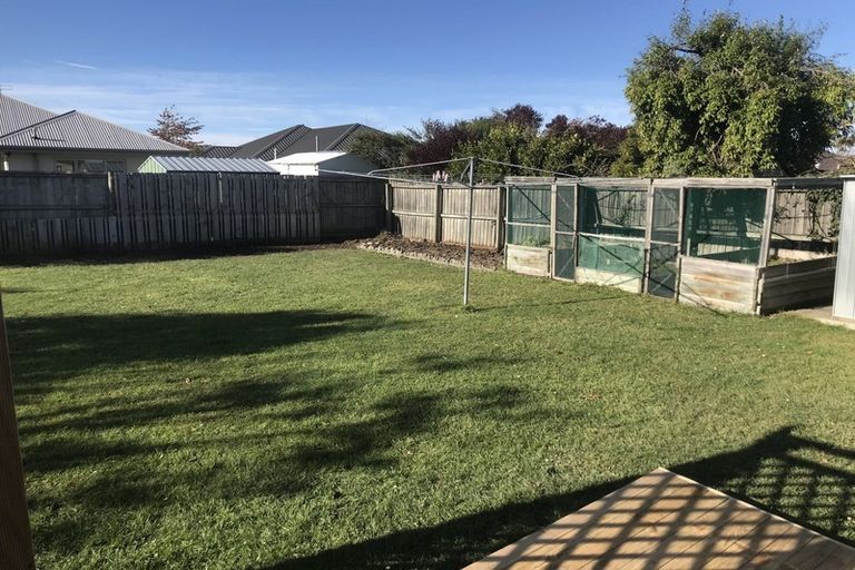 Photo of property in 12 East Belt, Rangiora, 7400