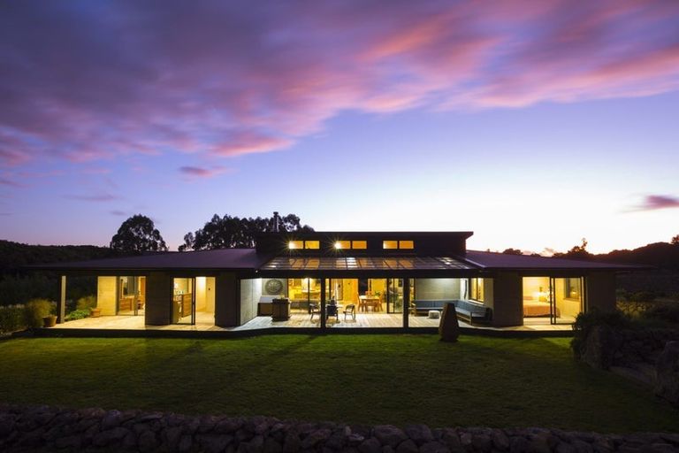 Photo of property in 16 Pennyroyal Place, Te Kamo, Kamo, 0185