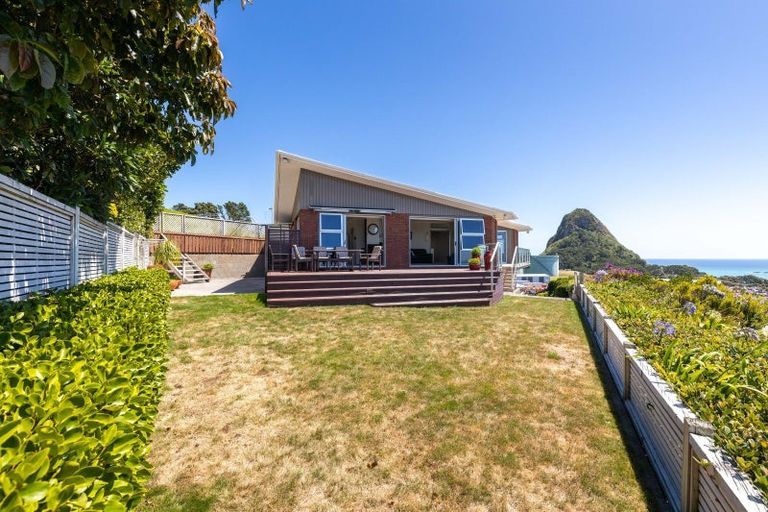 Photo of property in 19 Port View Crescent, Moturoa, New Plymouth, 4310