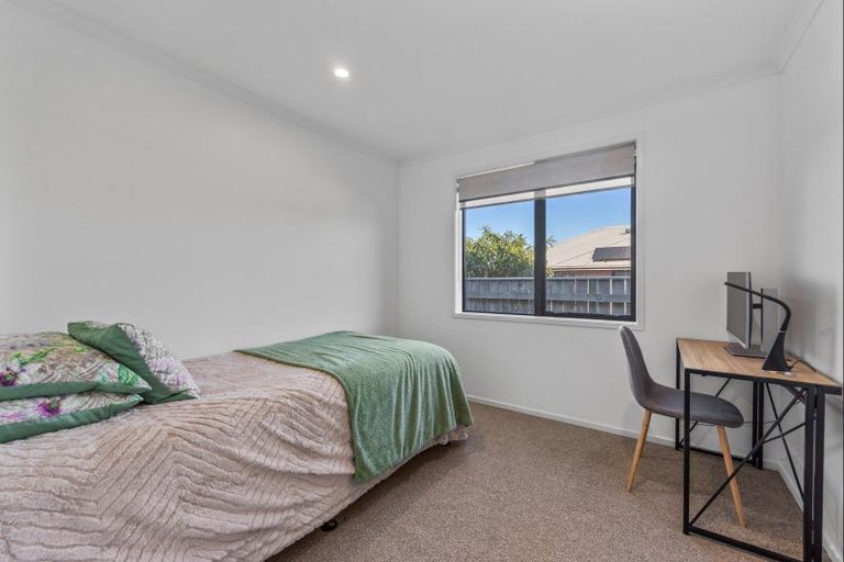 Photo of property in 31 Atutahi Street, Hurdon, New Plymouth, 4310