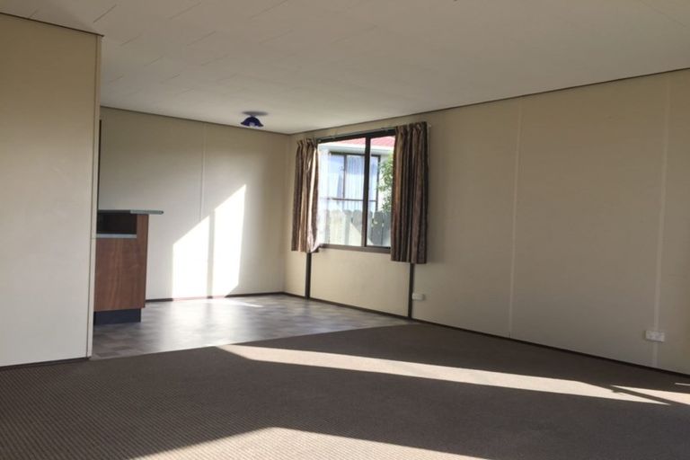 Photo of property in 1/79a Colwill Road, Massey, Auckland, 0614