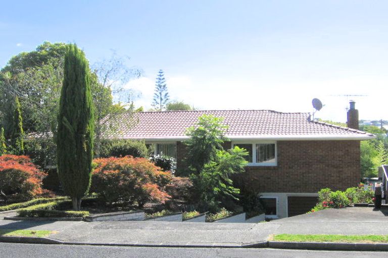 Photo of property in 43 Newhaven Terrace, Mairangi Bay, Auckland, 0630