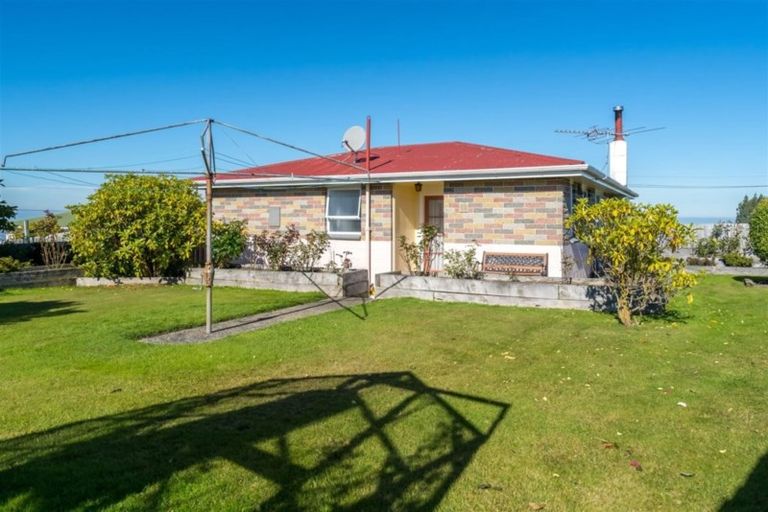 Photo of property in 4 Travis Street, Brockville, Dunedin, 9011