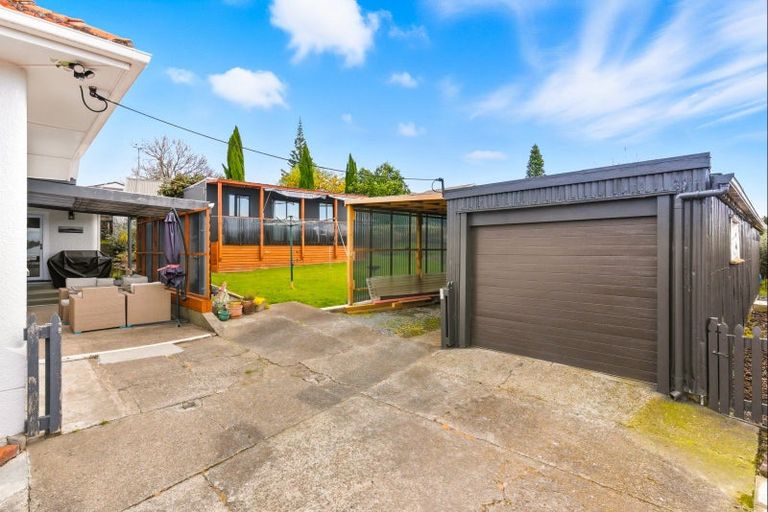 Photo of property in 127 Winchester Street, Levin, 5510