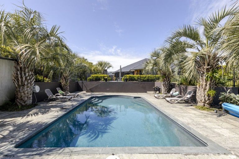 Photo of property in 1179 Devon Road, Bell Block, New Plymouth, 4373