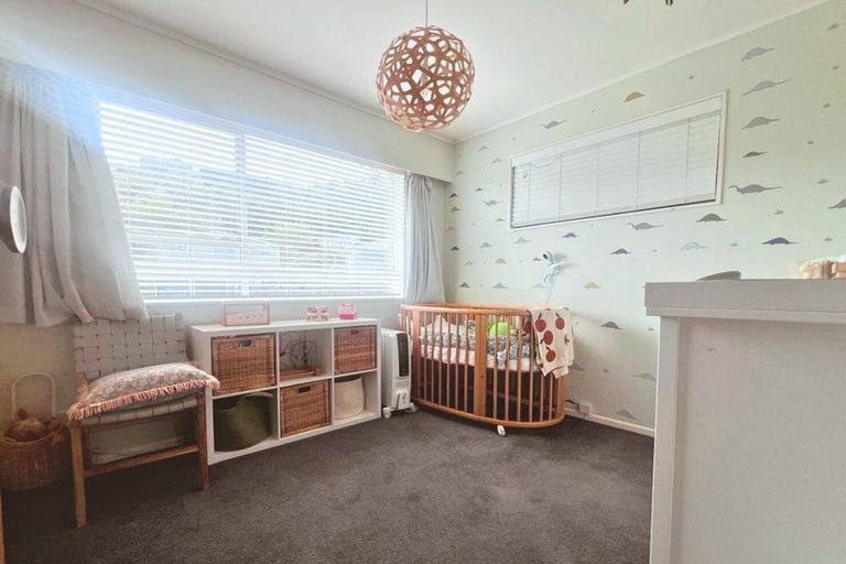 Photo of property in 4 Spey Place, Papakowhai, Porirua, 5024