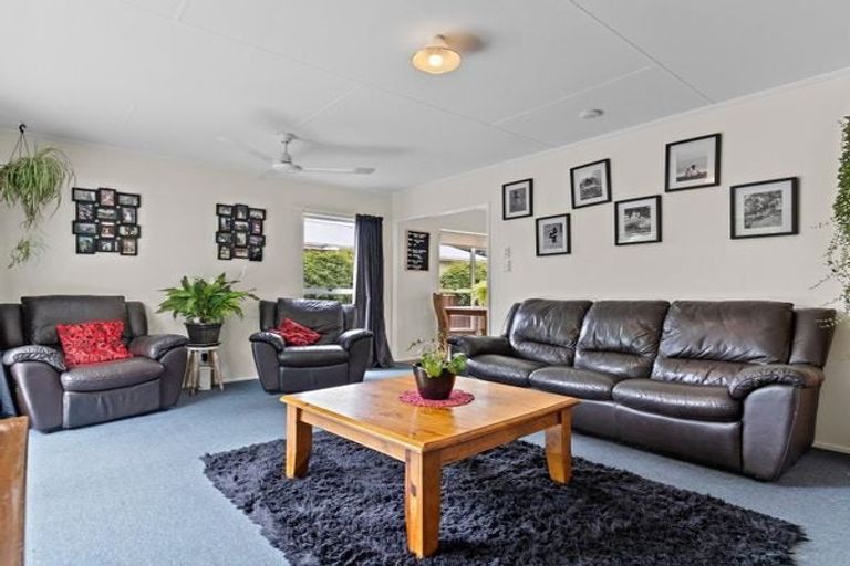 Photo of property in 35 Waite Street, Featherston, 5710