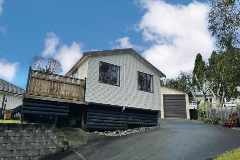 Photo of property in 11 Pearce Drive, Te Kamo, Whangarei, 0112