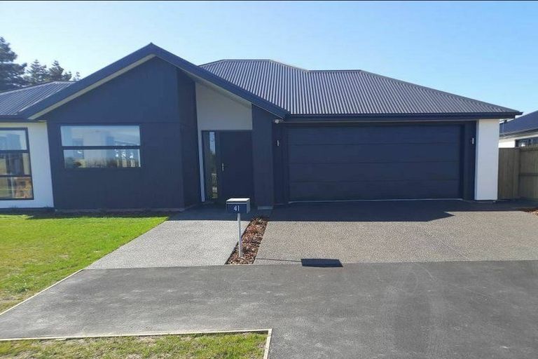Photo of property in 41 William Nicholls Drive, Belfast, Christchurch, 8051