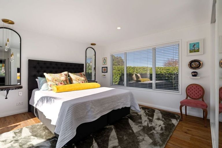 Photo of property in 41 Rosedale Crescent, Cloverlea, Palmerston North, 4412