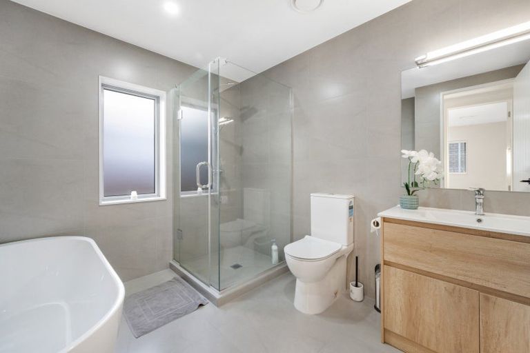 Photo of property in 41e Nelson Street, Howick, Auckland, 2014