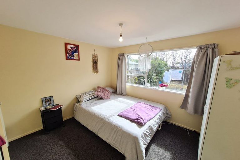 Photo of property in 18 Tamarisk Place, Parklands, Christchurch, 8083