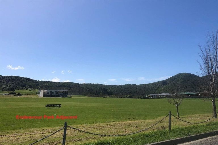 Photo of property in 4 Raukura Rise, Picton, 7220