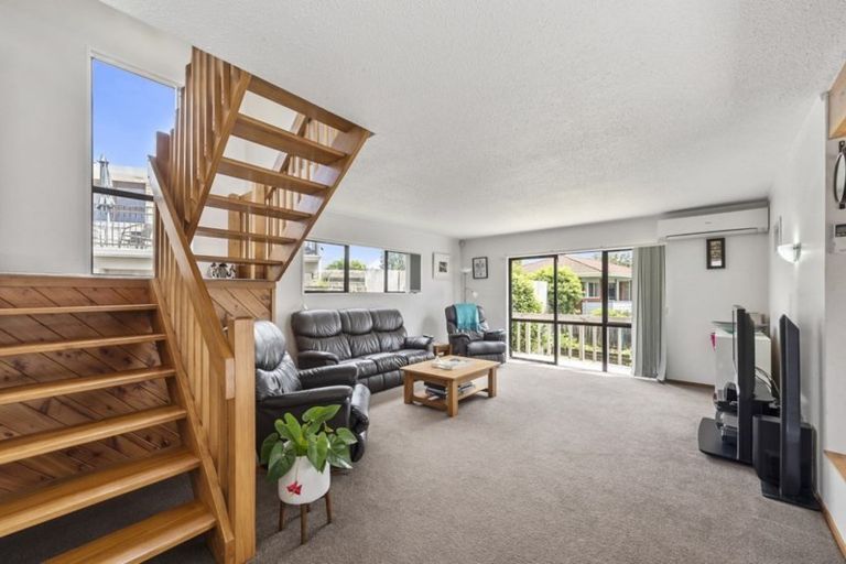 Photo of property in 27 Northview Lane, Nawton, Hamilton, 3200