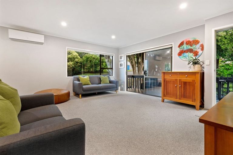 Photo of property in 15a Bridge Avenue, Te Atatu South, Auckland, 0610