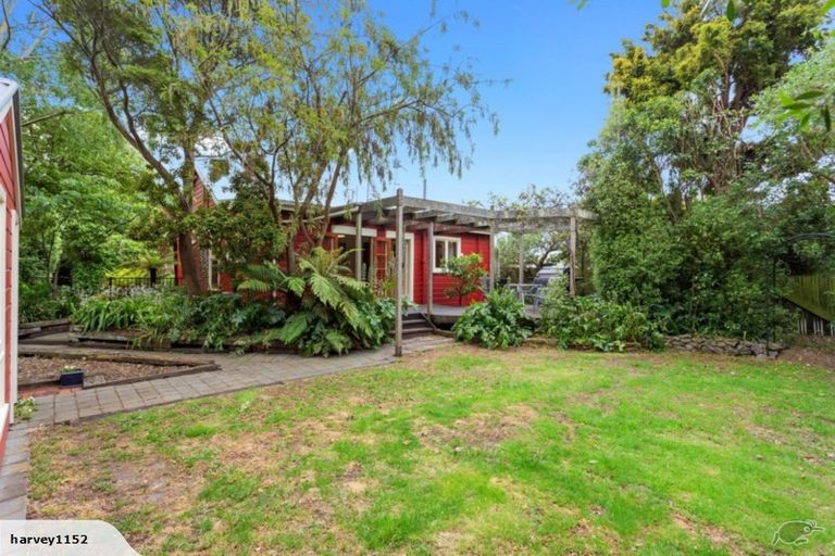 Photo of property in 21 Bay View Road, Moncks Bay, Christchurch, 8081