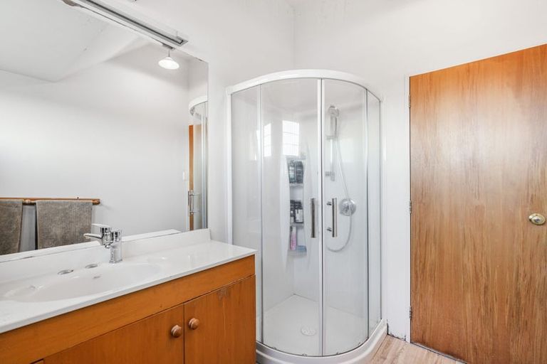 Photo of property in 48 Withells Road, Avonhead, Christchurch, 8042